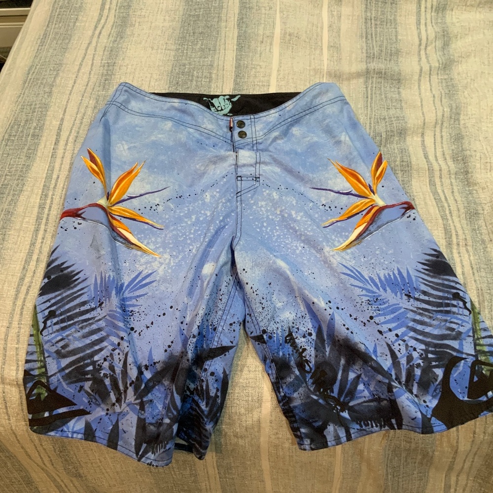 Quicksilver Board Shorts size 33